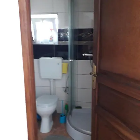 Roz Guest house *