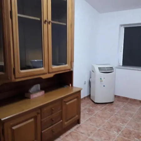 Roz Guest house *